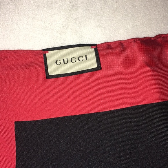 🔥GUCCI- NWT COCO CAPITÁN LOGO SILK SCARF - Picture 8 of 8
